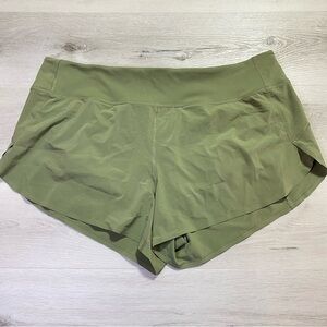 Athleta Run With It 3.5" Short, Moss Green, Size XL